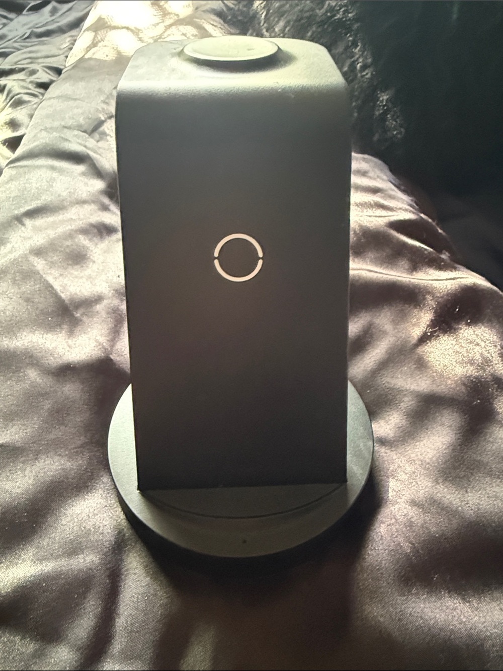 Universal 3-in-1 Fast Wireless Charger Dock for iPhone/Apple Watch/AirPods